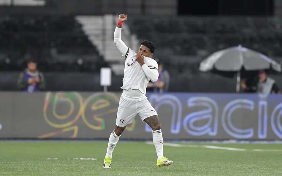 Em boa fase, John Kennedy reassume a camisa 9 do Fluminense