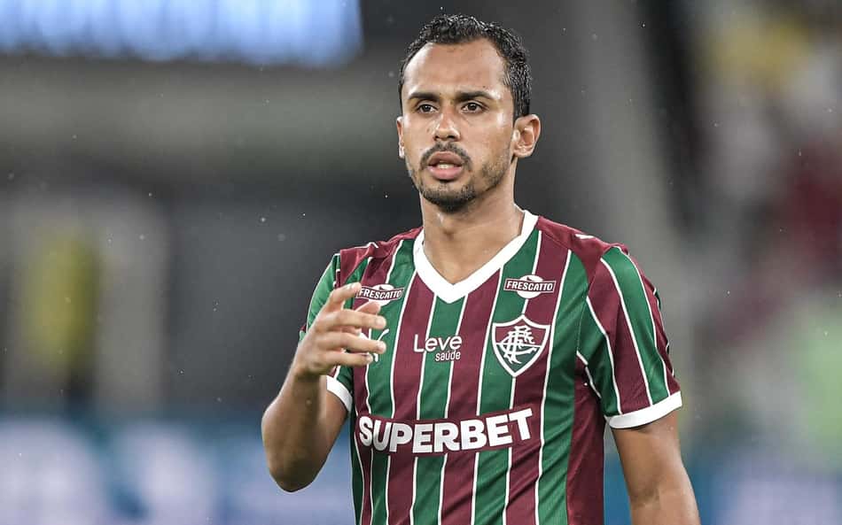 Fluminense e América do México negociam empréstimo de Lima
