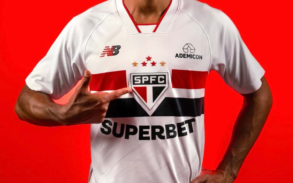 Conselheiros protocolam documento e pedem apuração sobre nova camisa do São Paulo