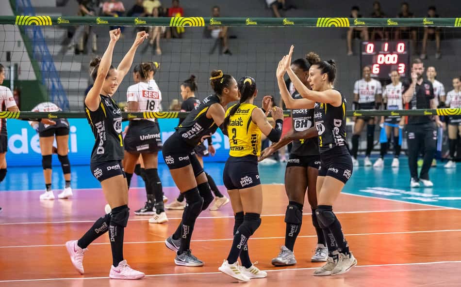 Veja os lances de Minas x Praia Clube na semifinal da Copa Brasil de vôlei