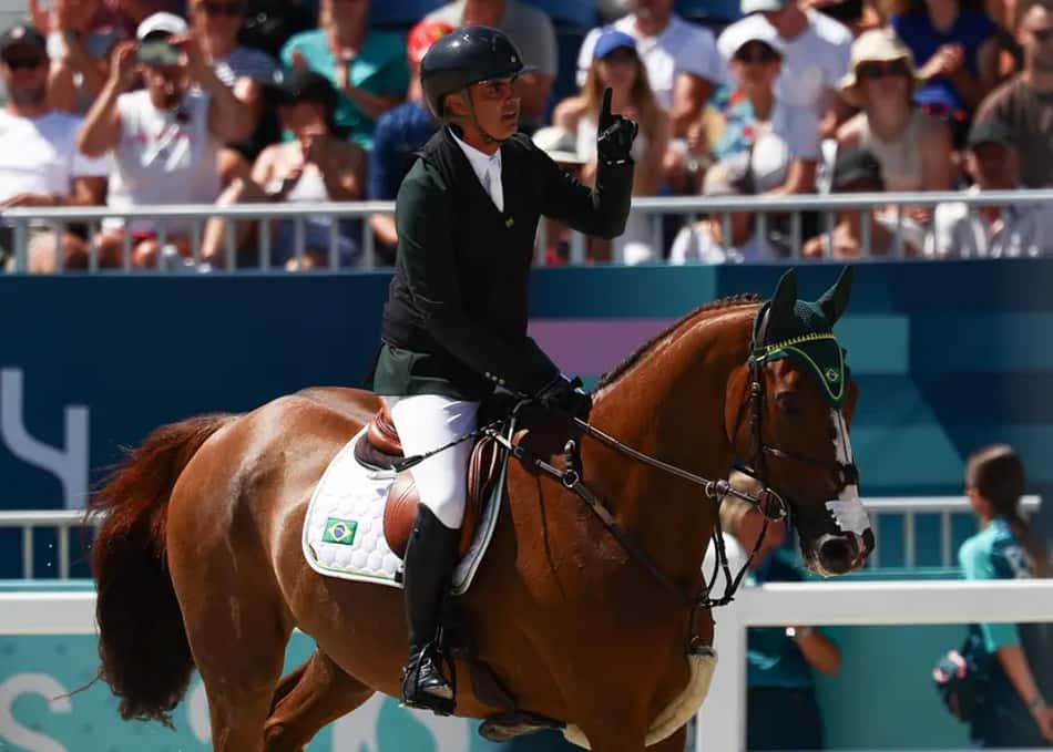 Rodrigo Pessoa em ação no hipismo pelo Brasil