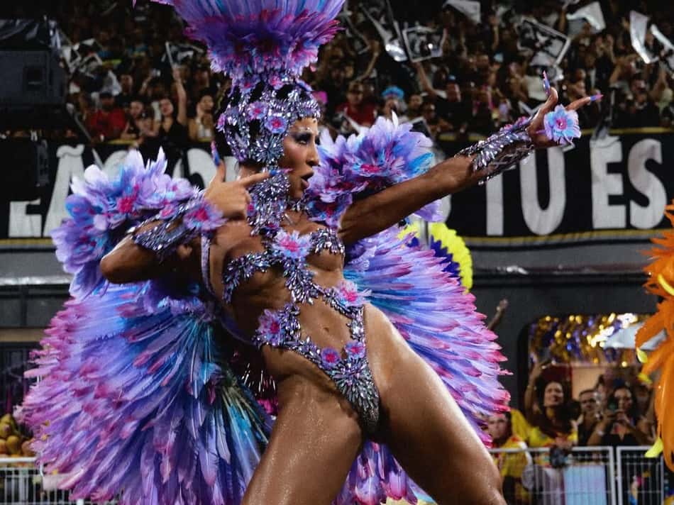 Sabrina Sato em desfile da Gaviões da Fiel no Carnaval (Foto: Reprodução/Instagram)