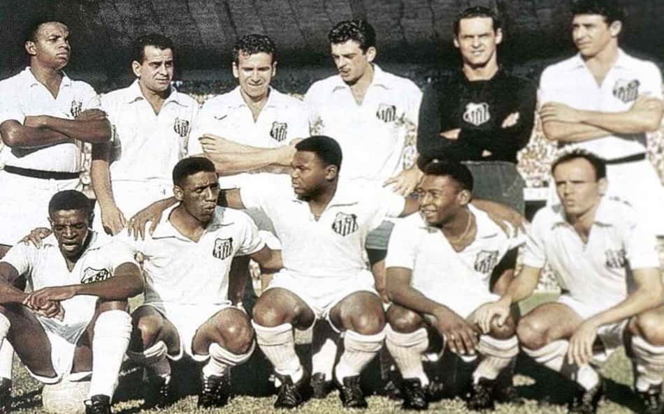Primeiro brasileiro campeão da Libertadores; relembre a história do Santos