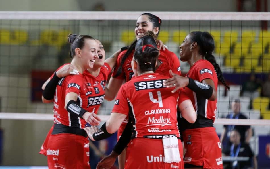 Sesi Bauru está nas semifinais do Sul-Americano de vôlei (Foto: Betto Dolorier/ FPV)
