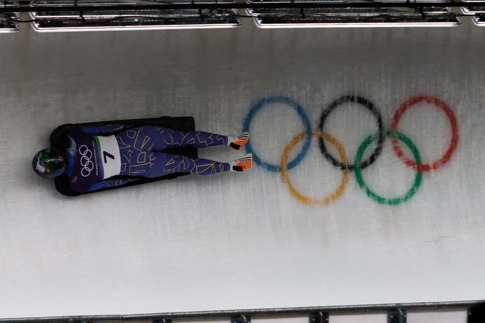 A brasileira Nicole Silveira compete no skeleton nos Jogos Olímpicos de Inverno Milao-Cortina 2026 Foto: Gabriel Heusi/COB