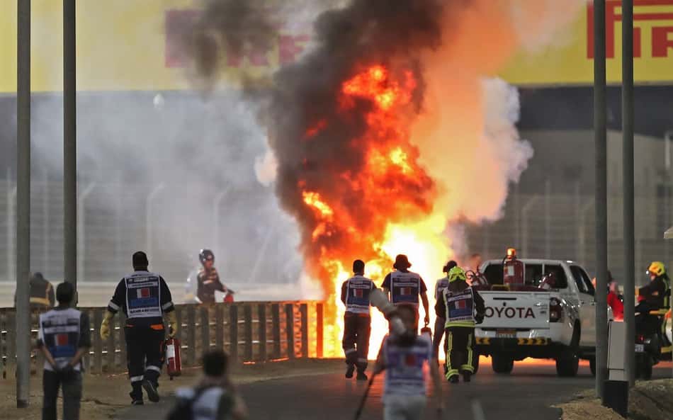 É 1º de abril? Piloto da F1 ficou quase 30 segundos em chamas após acidente