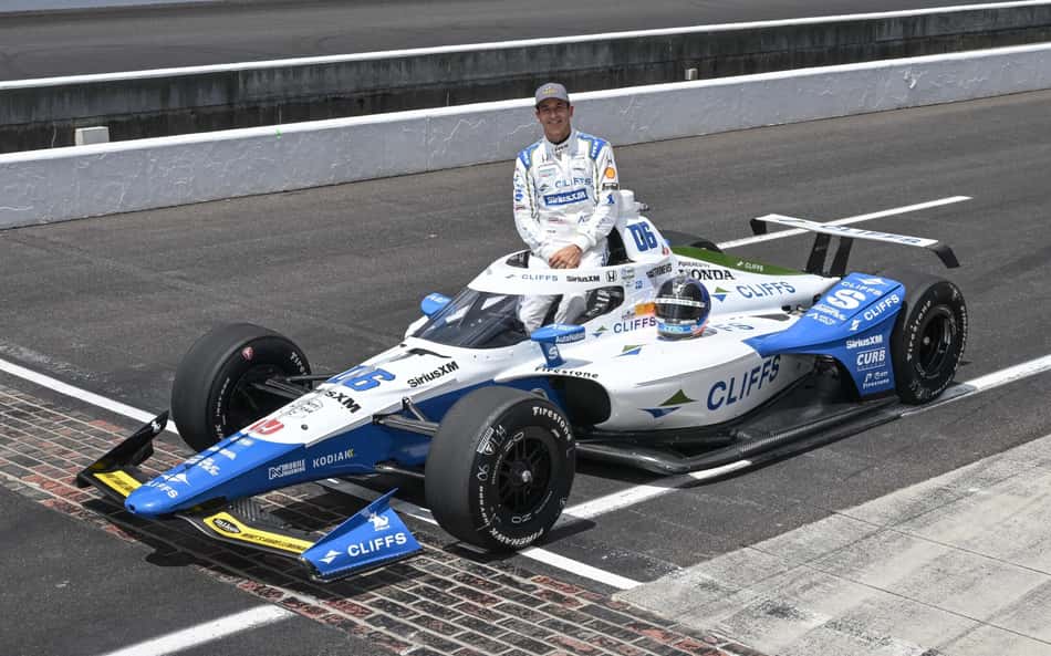 Papo com Helio Castroneves: em Sebring, mas já com a passagem na mão para Cascavel