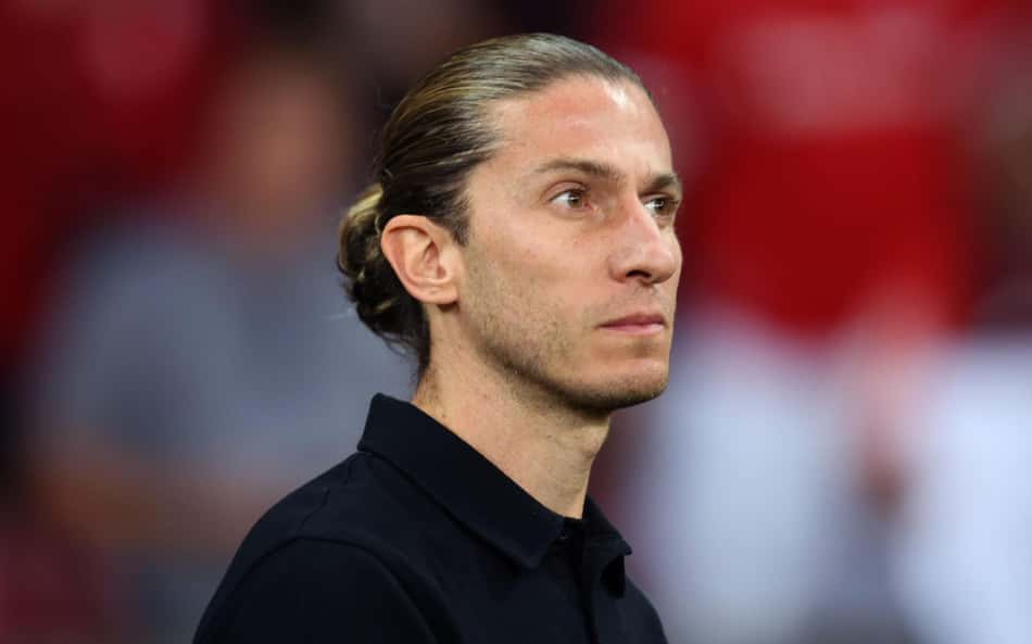 Filipe Luís comanda o Flamengo contra o Lanús (Foto: EDU ANDRADE/Fatopress/Gazeta Press)