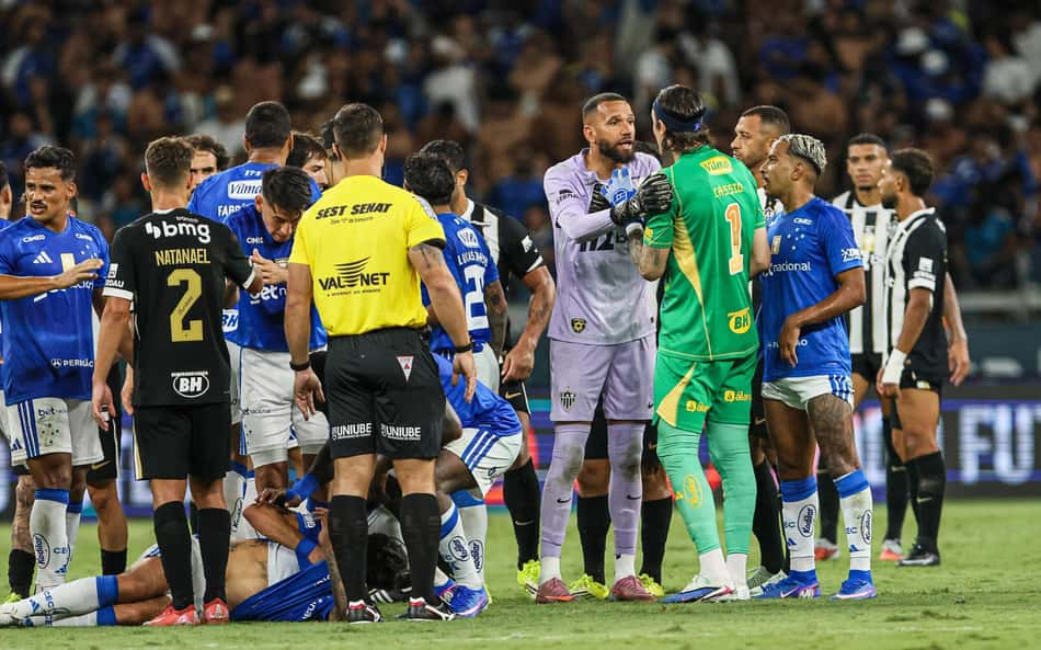 Clássicos do final de semana garantem audiência alta aos canais Globo