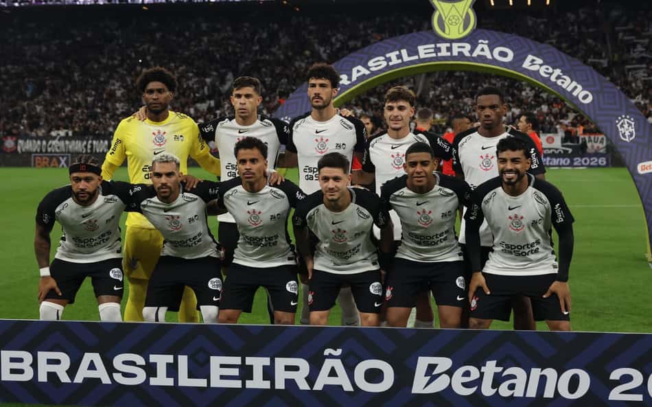 Torcida do Corinthians aponta culpado por derrota para o Coritiba: 'Vergonha'