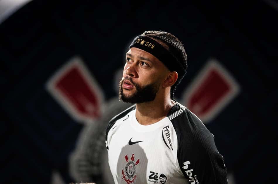 Memphis busca primeiro gol na temporada (Foto: Rebeca Schumacker/Agência Enquadrar/Gazeta Press)