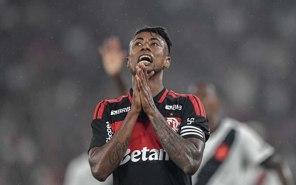 Torcedores reagem à fala de Bruno Henrique sobre o Palmeiras: 'Aprende, Gerson'