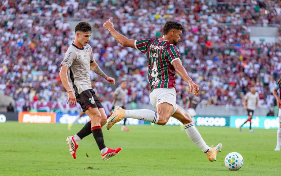 Gol perdido em Fluminense x Athletico causa choque: 'Meu Deus'