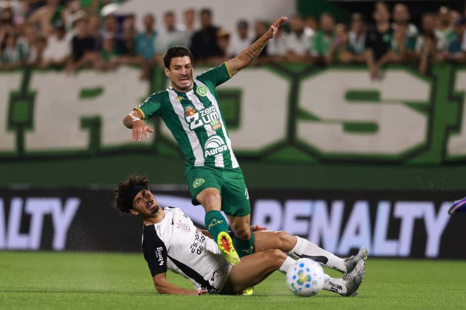 Partida terminou sem gols em Santa Catarina (Foto: Rafael Diego/Agência Enquadrar/Gazeta Press)
