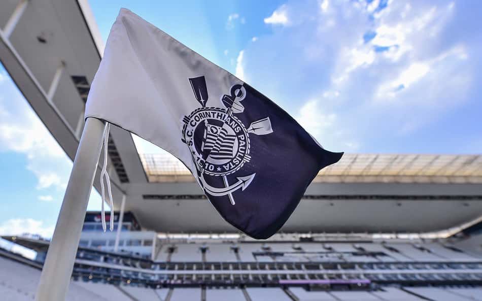 Diretor anuncia saída do Corinthians e assume cargo no Pacaembu