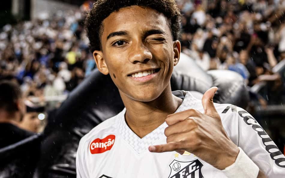 Santos reabre conversas para renovação do contrato de Robinho Jr.