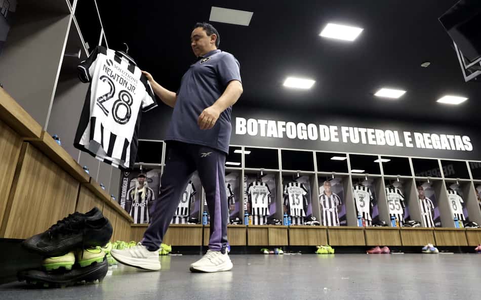 Botafogo mantém escalação para decisão pela Libertadores com o Barcelona-EQU; veja
