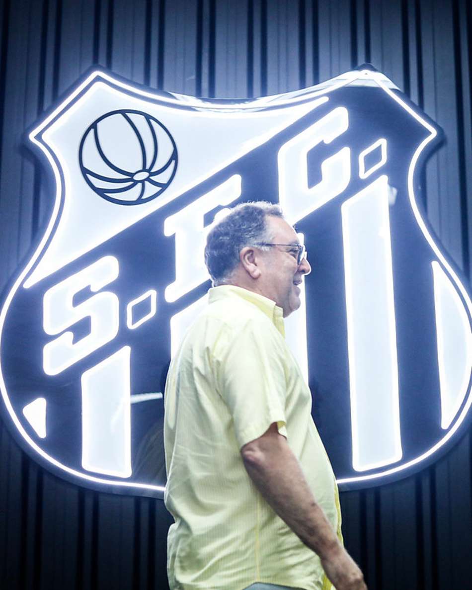 Marcelo Teixeira na Vila Belmiro em evento para funcionários. (Foto: Reinaldo Campos/ Santos FC)