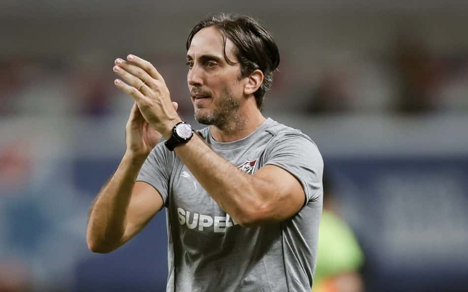 Zubeldía em Remo e Fluminense (Foto: Marcelo Gonçalves/ Fluminense FC)