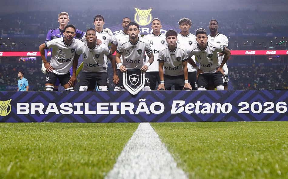 Botafogo repete roteiro e se afunda na crise com nova derrota