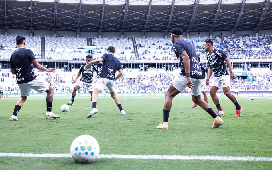 Santos se reapresenta nesta quarta com elenco completo; veja programação