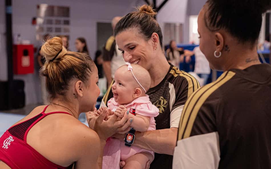 Jade Barbosa concilia maternidade e volta ao alto rendimento com foco em Los Angeles 2028