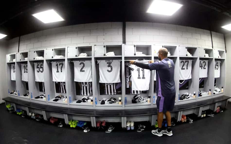 Botafogo está escalado com mudanças para duelo com Athletico-PR; veja time