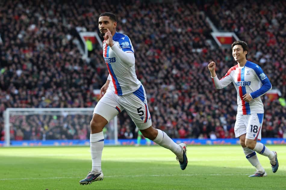 Lacroix comemora gol do Crystal Palace sobre o United (Foto: Darren Staples / AFP)