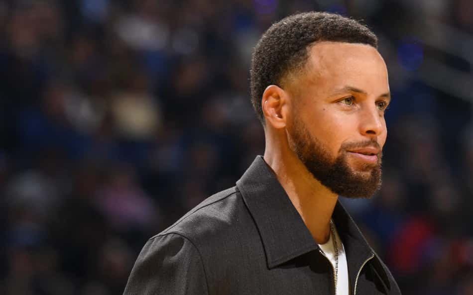 Perto da volta? Stephen Curry apresenta melhora e aumenta intensidade nos treinos