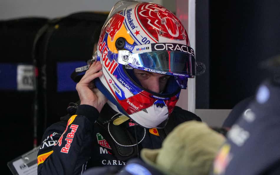 Verstappen vive sexta-feira 13 no GP da China e define dia como 'um desastre'