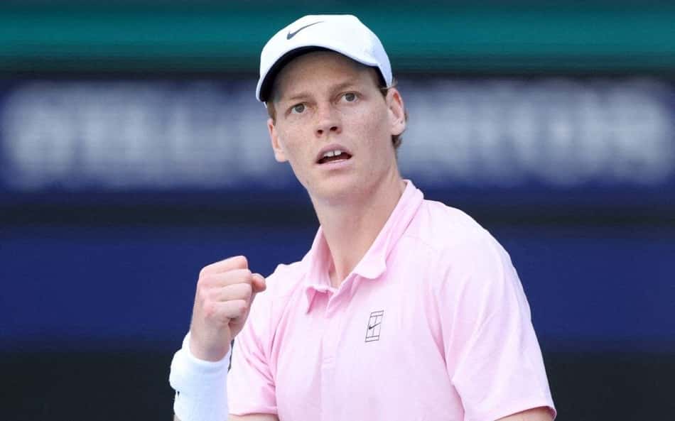 Sinner protagoniza feito inédito com a vaga na semifinal em Miami; vídeo