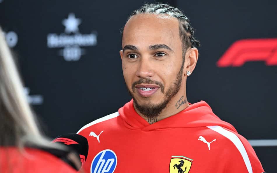 Lewis Hamilton durante coletiva de imprensa no GP do Japão (Foto: Toshifumi Kitamura/ AFP)