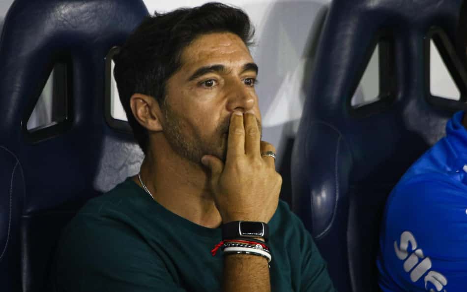 Lesão de titular do Palmeiras desespera torcedores: 'Acabou'