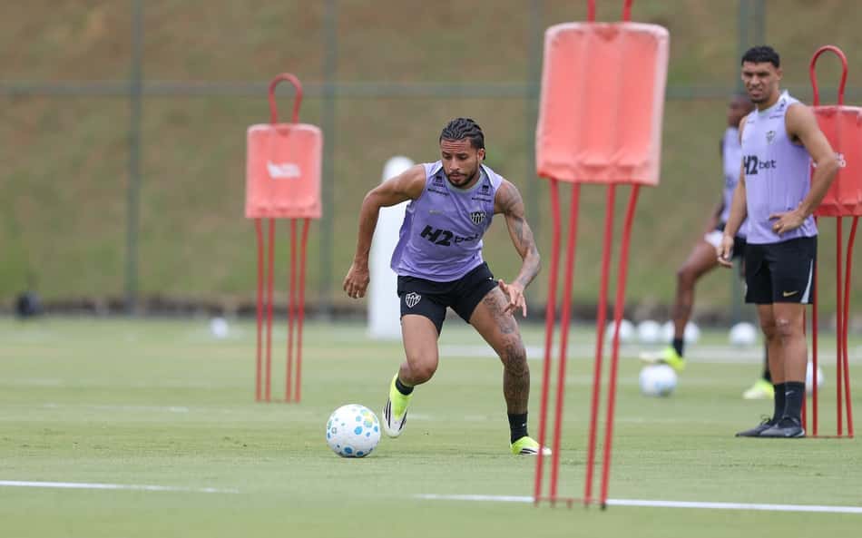 Com dúvida nos convocados, quem pode ganhar espaço no Atlético-MG contra a Chapecoense?
