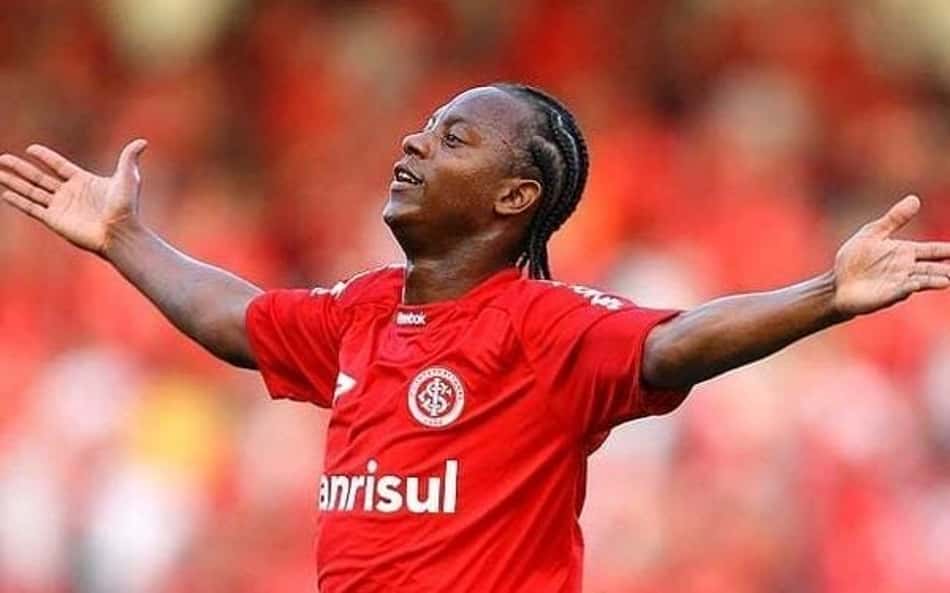 Por onde anda Andrezinho, ex-meia de Botafogo e Internacional?