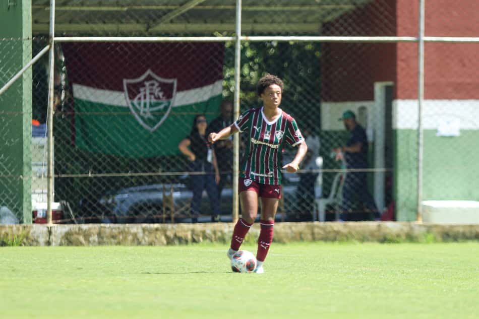 Anny, zagueira do Fluminense, em campo na Copa Rio Feminina (Foto: Leonardo Brasil/FFC)
