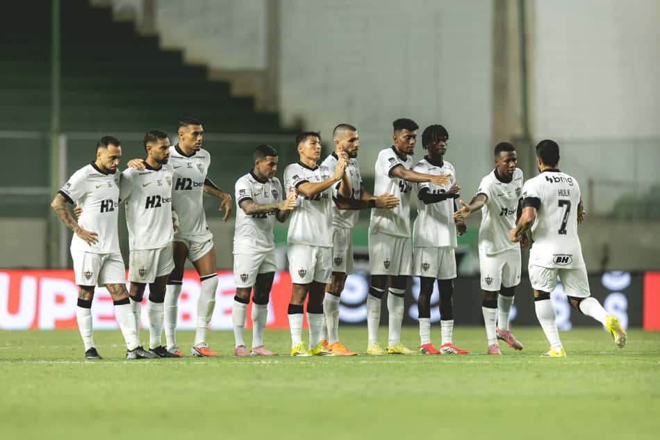 Jogadores do Atlético contra o América (Foto: Pedro Souza / Atlético)