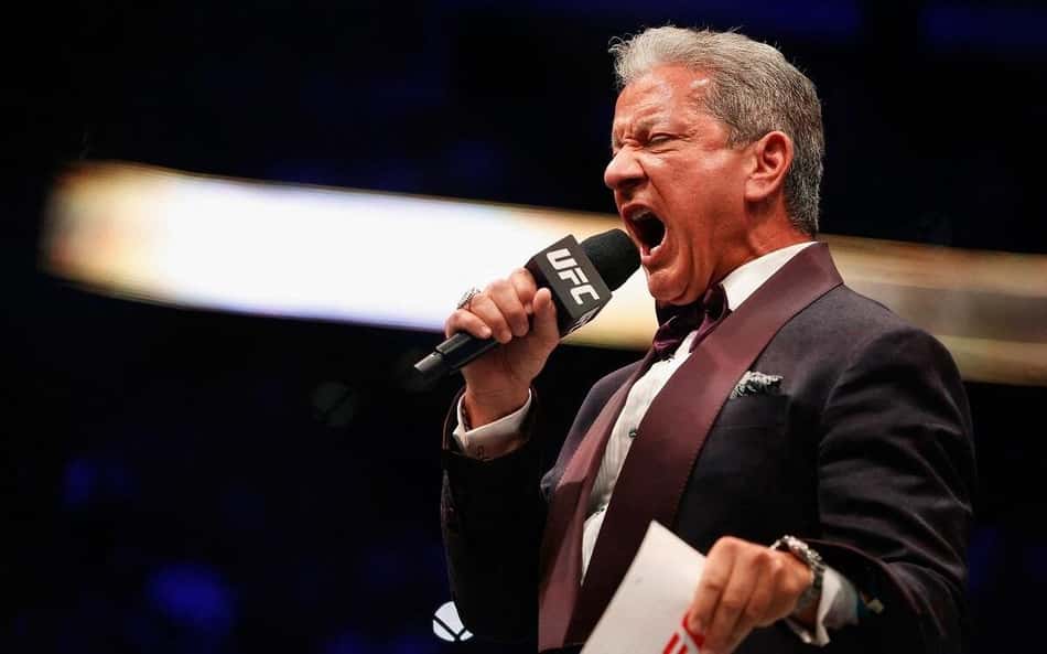 Bruce Buffer comete gafe ao anunciar vencedor errado no UFC Seattle