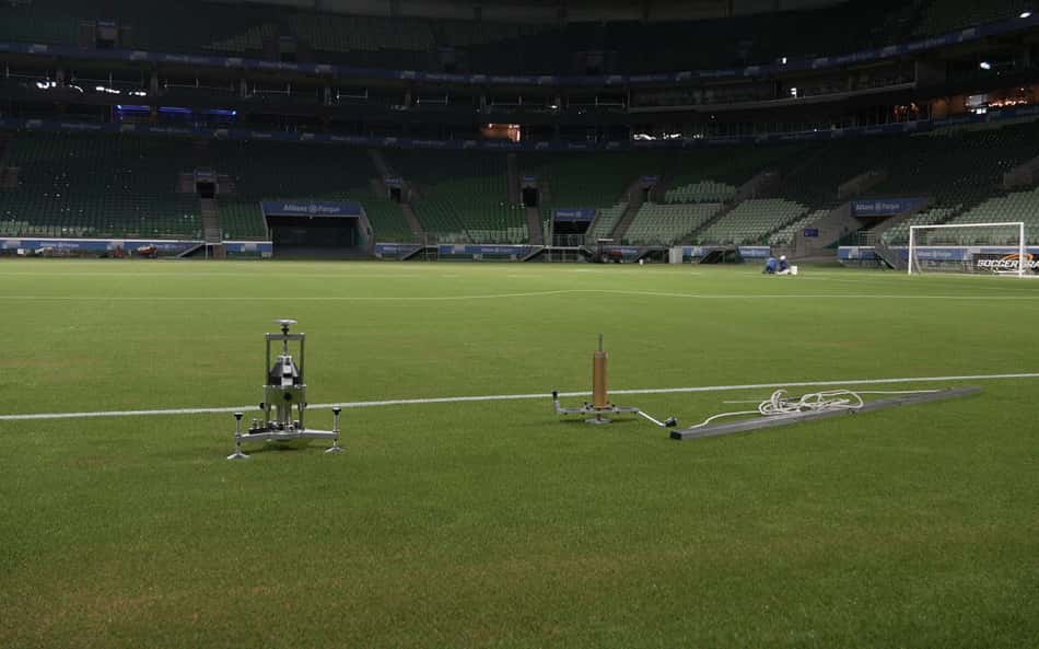 Palmeiras recebe aval da Fifa após troca de gramado sintético do Allianz Parque