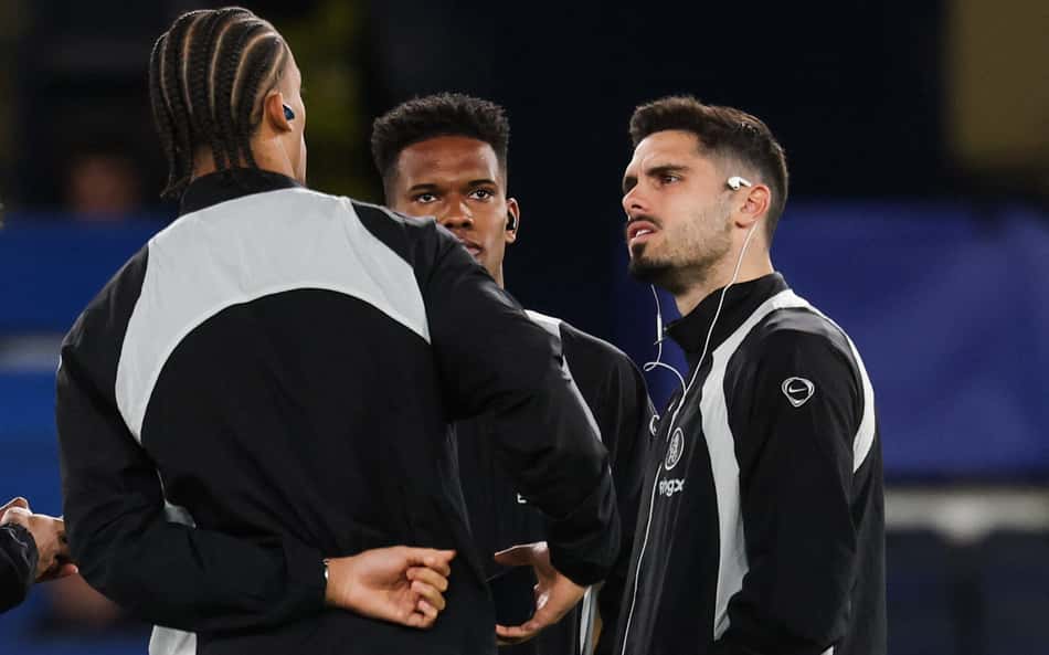 Estêvão vira assunto em derrota do Chelsea na Premier League: 'Sinto pena'