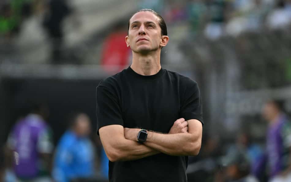 Jornalistas reagem à demissão de Filipe Luís do Flamengo: 'Até que demorou'