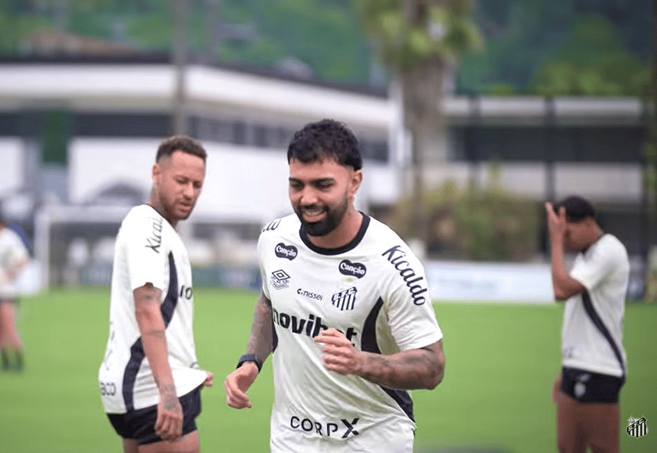 Gabigol fez trabalho separado do elenco no CT Rei Pelé