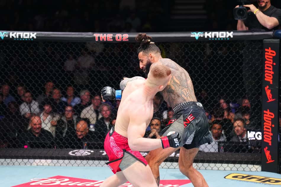 Polonês Iwo Baraniewski nocauteia o americano Austen Lane no UFC Londres (Divulgação)