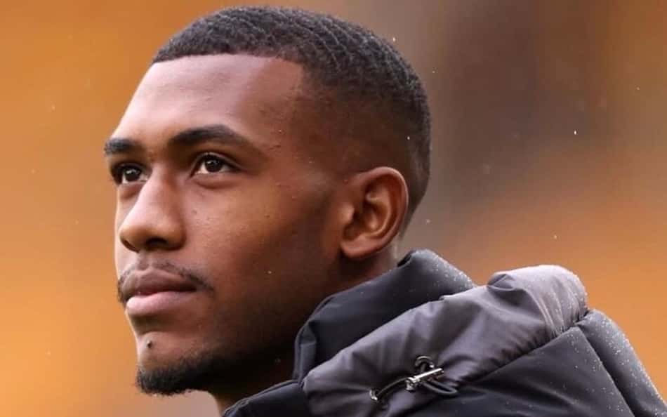 Rayan vira assunto após jogo na Premier League: 'Ainda não é'