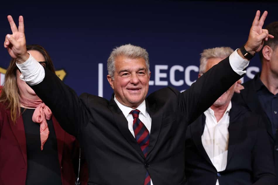Joan Laporta foi reeleito presidente do Barcelona (Foto: Josep LAGO / AFP)