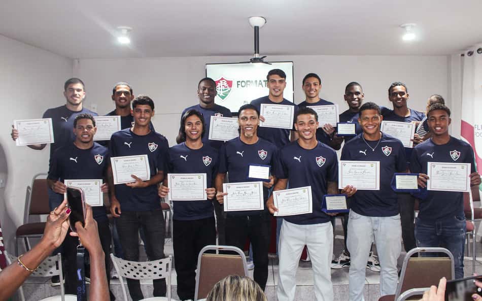 Jogadores do Fluminense formados no Ensino Médio (Foto: Leonardo Brasil/ Fluminense FC)