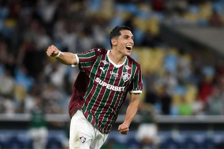 Kevin Serna comemora gol pelo Fluminense contra o Flamengo no Carioca de 2026 (Foto: Alexandre Durão/Zimel Press/Gazeta Press)