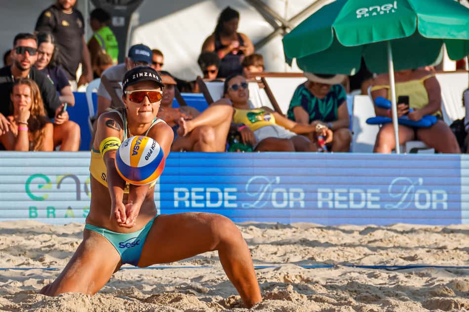 Thâmela em ação no Areia Games (Foto: Maurício Val)