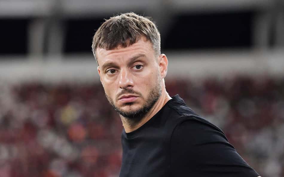 Torcida do Botafogo manda recado a Anselmi após derrota para o Flamengo