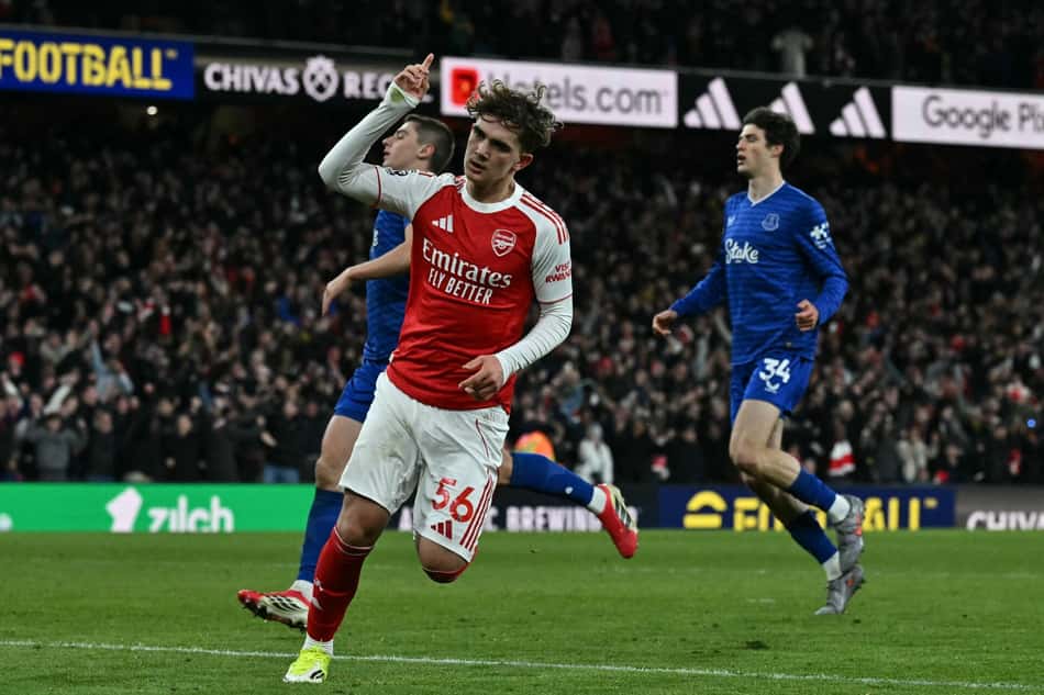 Max Dowman comemora gol do Arsenal sobre o Everton, pela Premier League